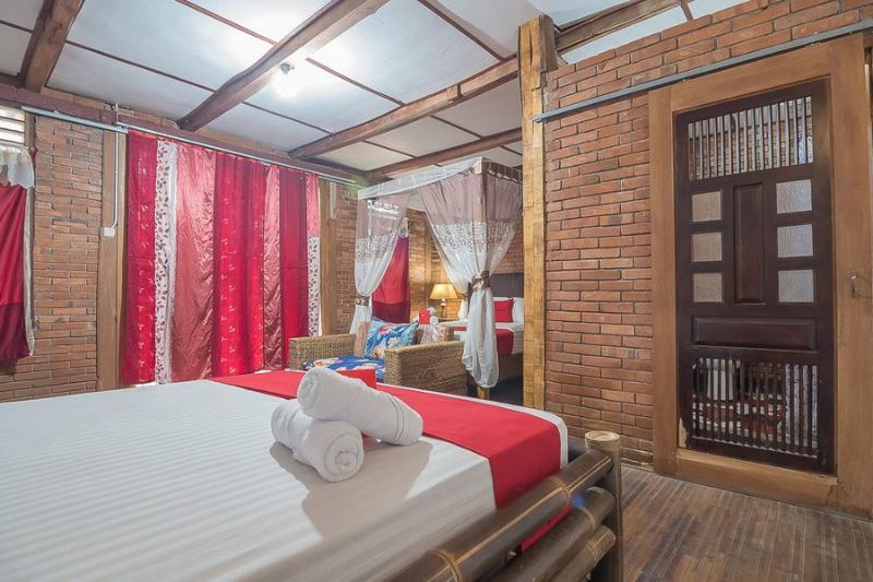 Reddoorz Near Rumah Sakit Wirosaban Salakan Exteriör bild
